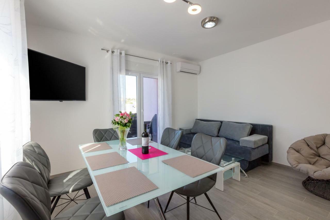 Apartments Rosemary Ražanj Екстериор снимка